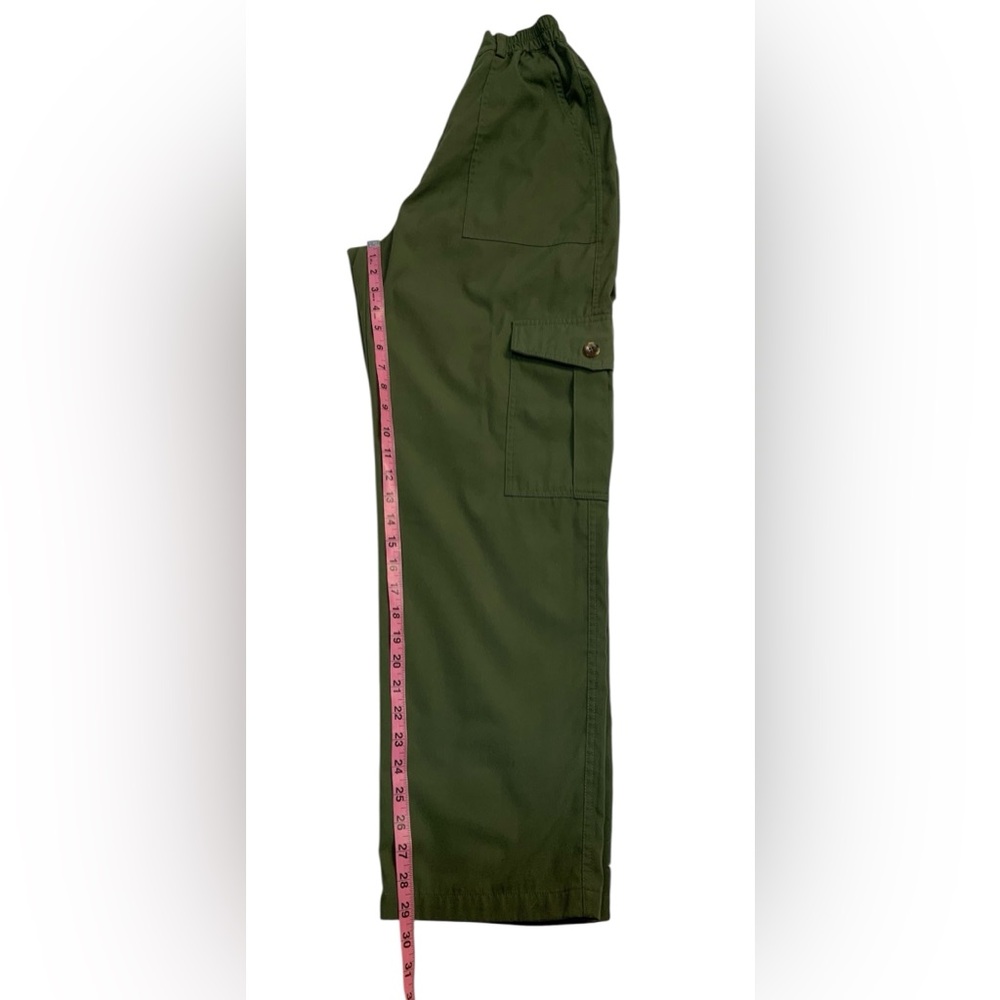 Women’s Army Green Cargo Pants - Picture 4 of 6